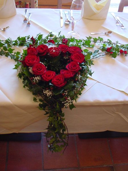 Blumendekoration für das Brautpaar